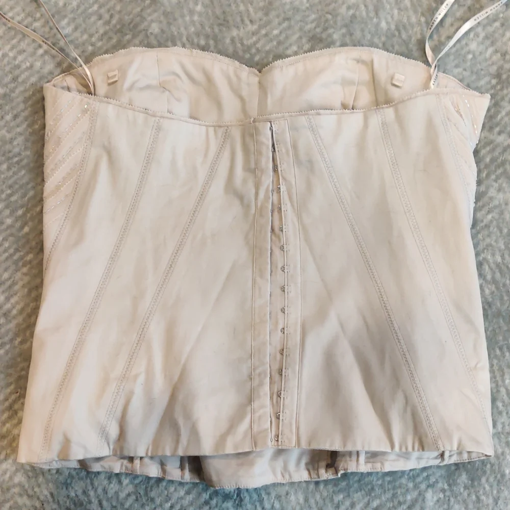 Karen Millen corset with immaculate beading - worn once. Size 14 - Picture 2 of 4
